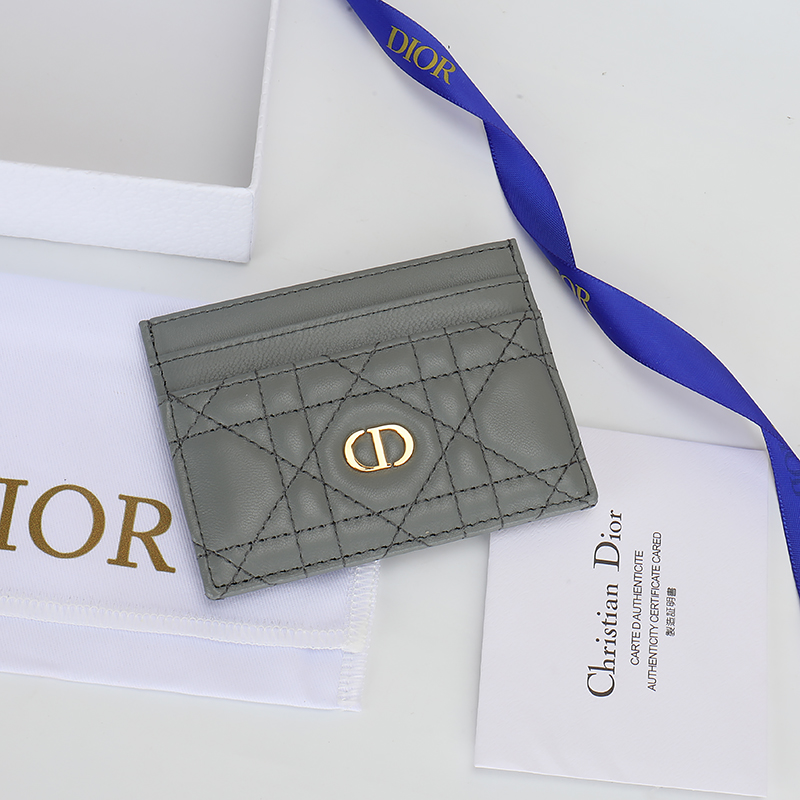 Dior Gray everyday