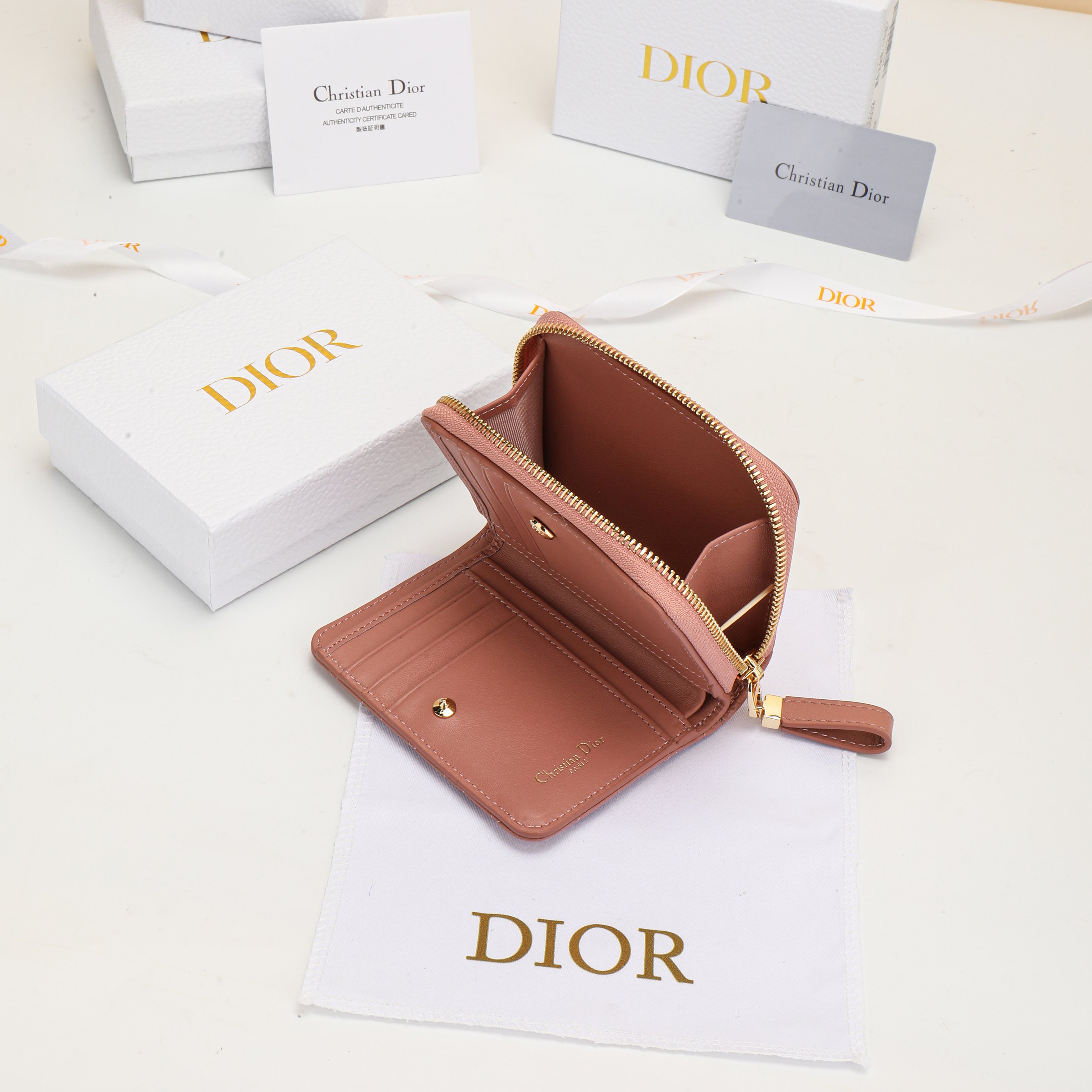 Сумка Dior S5032 UWHC_M900_TU — photo 9