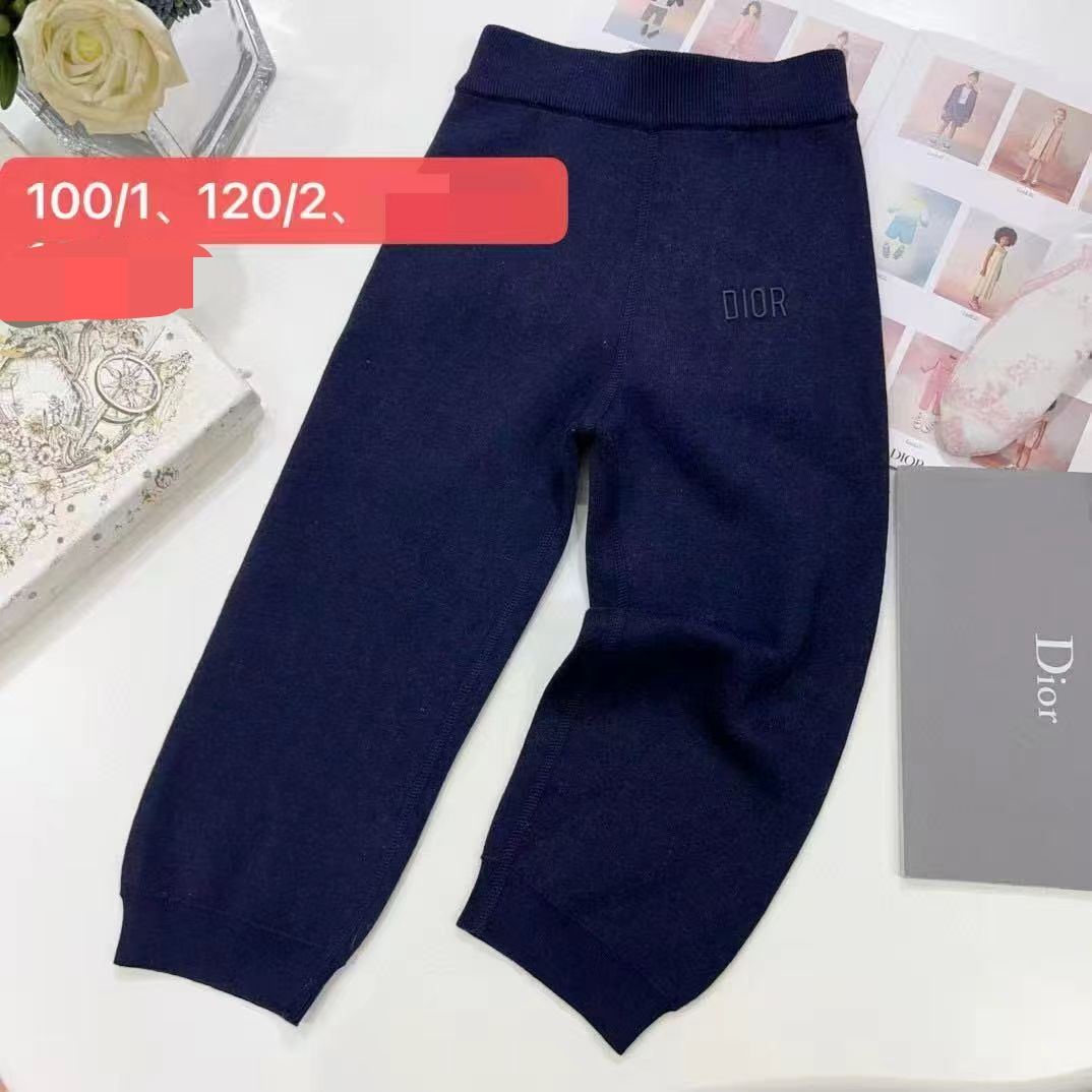 _dmD9sNvMEu16m0hzfKVAx9NcINVoJiq2vSjPzyA