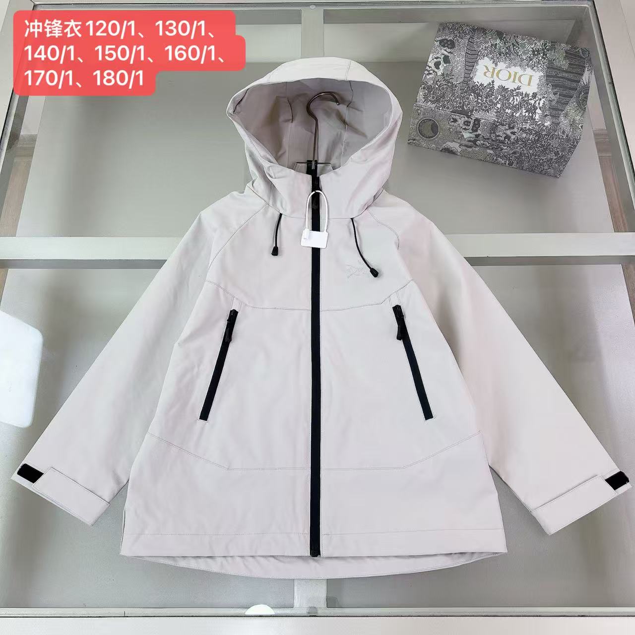 _dbP9sQZHUL48P8Z2_PEO99zPFrJePNssMInhcQQ