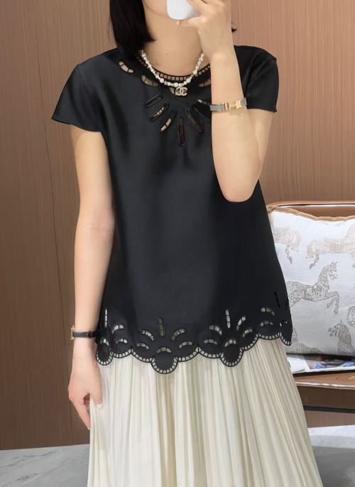 Elegant Black Silk-Wool Blend Top with Exquisite Cutout Embroidery Detail 1 Elegant Black Silk-Wool Blend Top with Exquisite Cutout Embroidery Detail