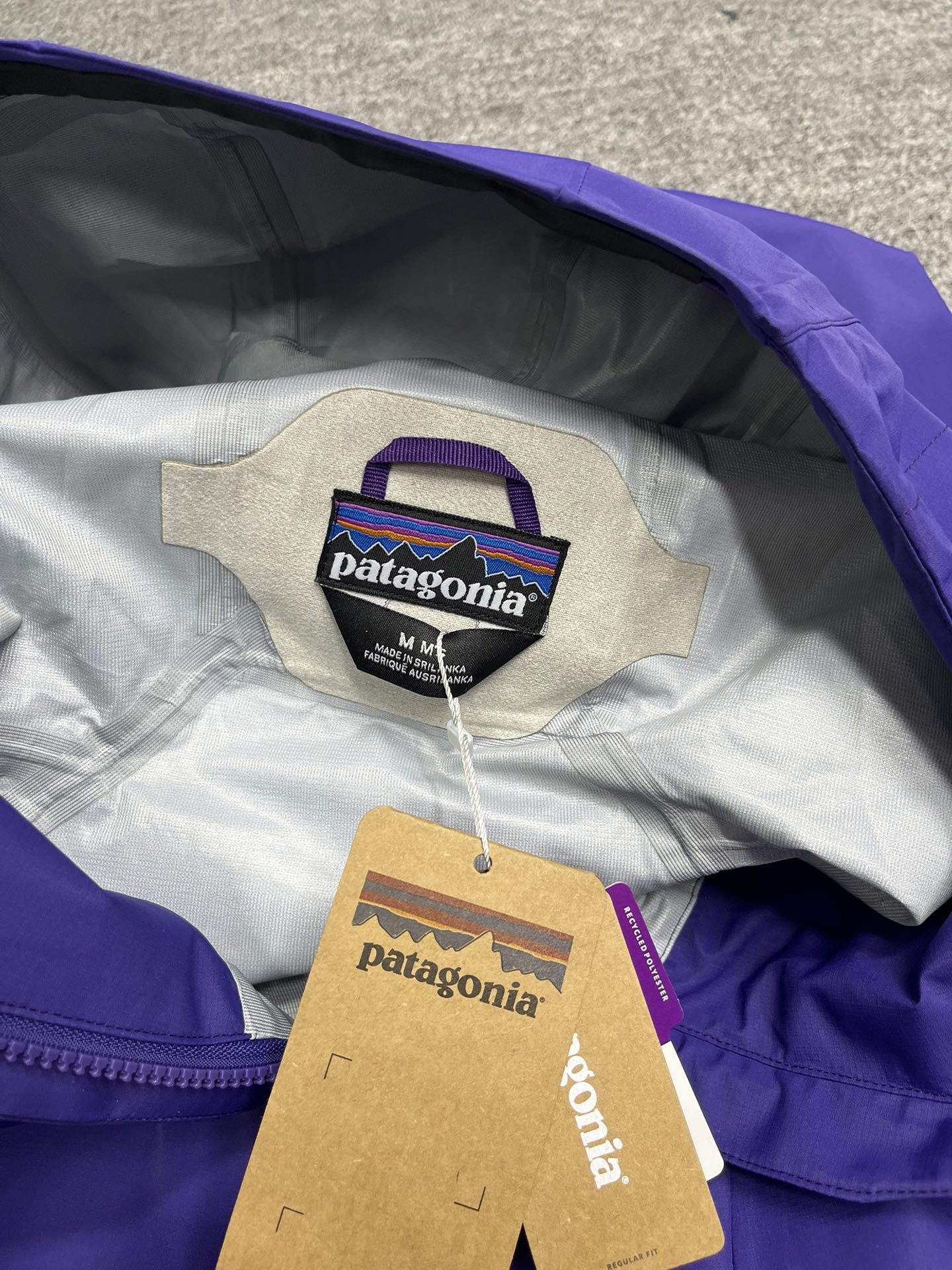 Patagonia Torrentshell 3L Jacket: Waterproof Outdoor Hard-Shell Jacket with Advanced Features - 图片 4