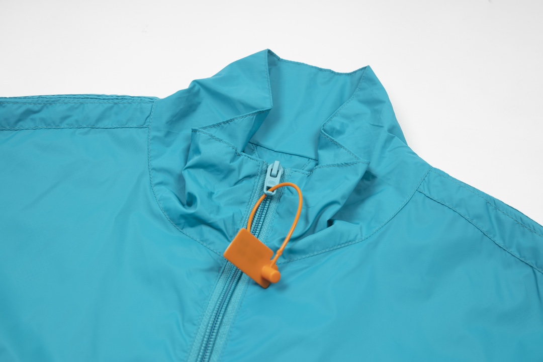 BLCG 2022s Taslon Water-Resistant Coats with Customized Design and Detailed Features - 图片 3