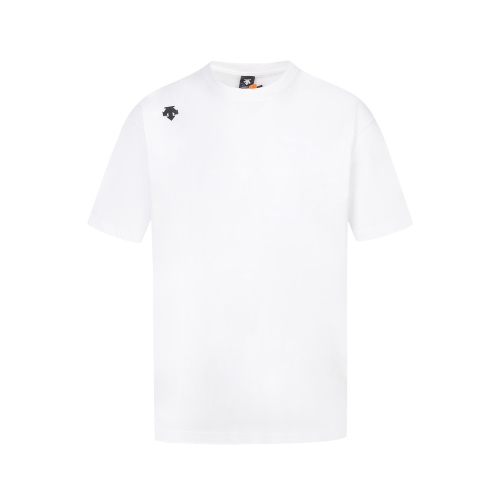 Descente Classic Basic Short Sleeve T-Shirt Unisex Couple Style 1 Descente Classic Basic Short Sleeve T-Shirt Unisex Couple Style