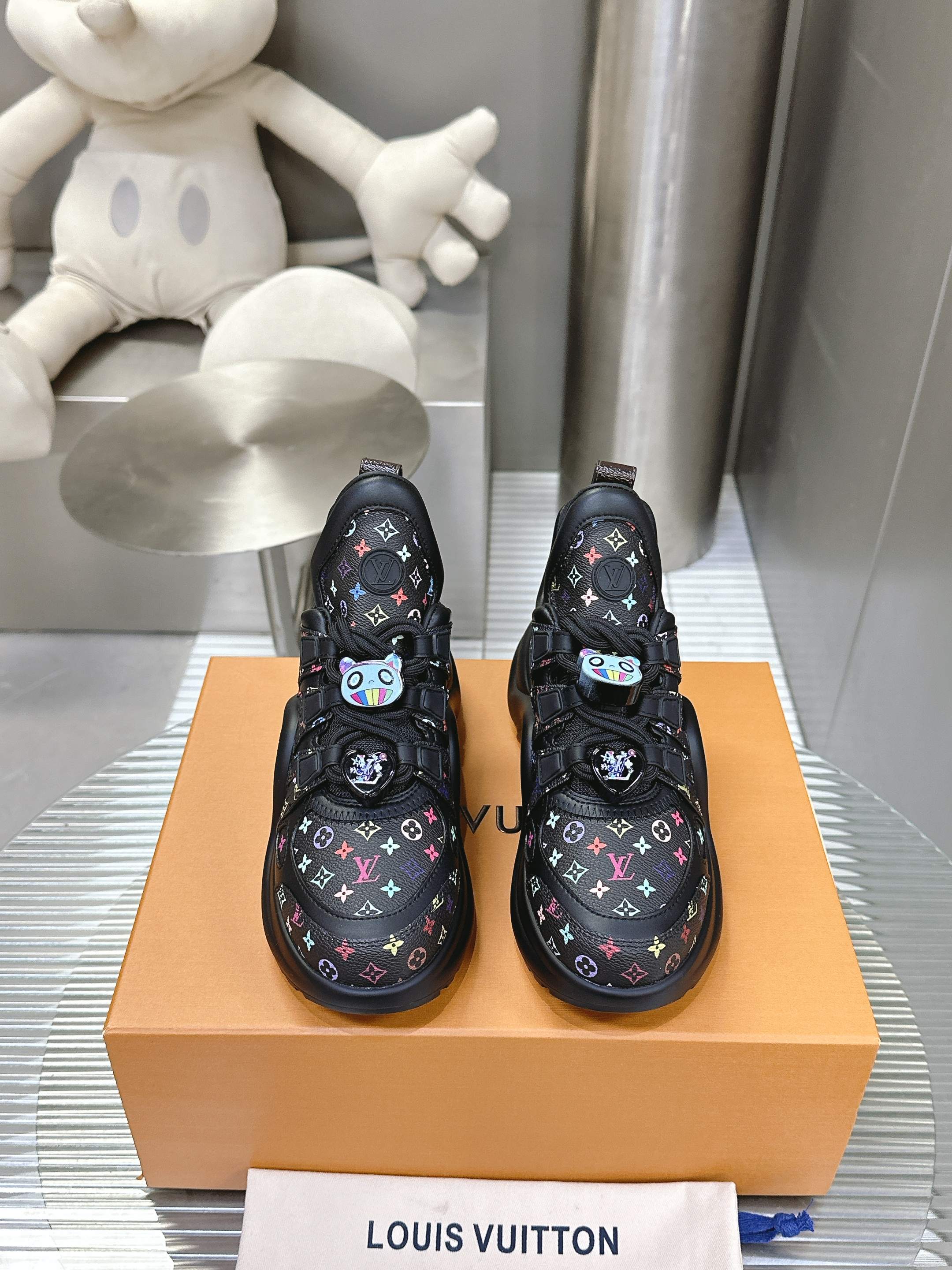 Louis Vuitton Archlight Sneakers - Limited Edition, Designer Athletic Shoes 3 a1741797834448 5036