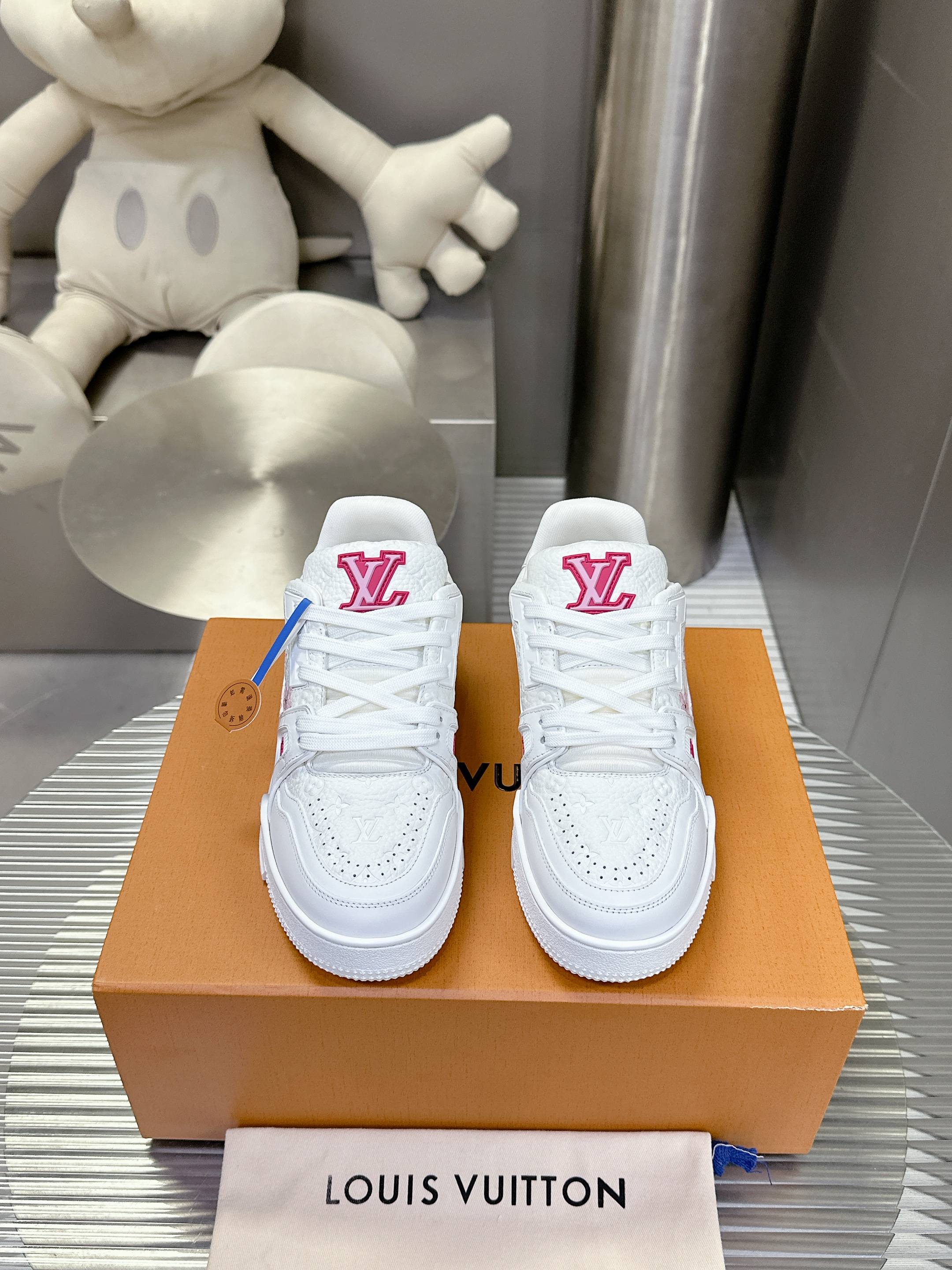 NO:408574,Couple style!  # Low-top sneakers, exclusive custom cowhide upper, outsole TPU, mold fee 2w+ texture comparable to the original version, footbed polymetallic micro-material and breathable British mesh, the original details are consistent, please pay attention to distinguish between the market currency materials Size35-46 (male 38.46 women 41 needs to be customized), casual shoes/sneakers, cowhide19860909情侣款！# 低帮运动鞋 鞋面独家订制牛皮 大底TPU、模具费2w+ 质感媲美原版 垫脚聚米微料加透气英伦网布 细节原版一致 请注意区分市面通货材料 Size35-46码（男38.46女41需要订做）,休闲鞋/运动鞋,sneakers,cowhide,Women's Shoes