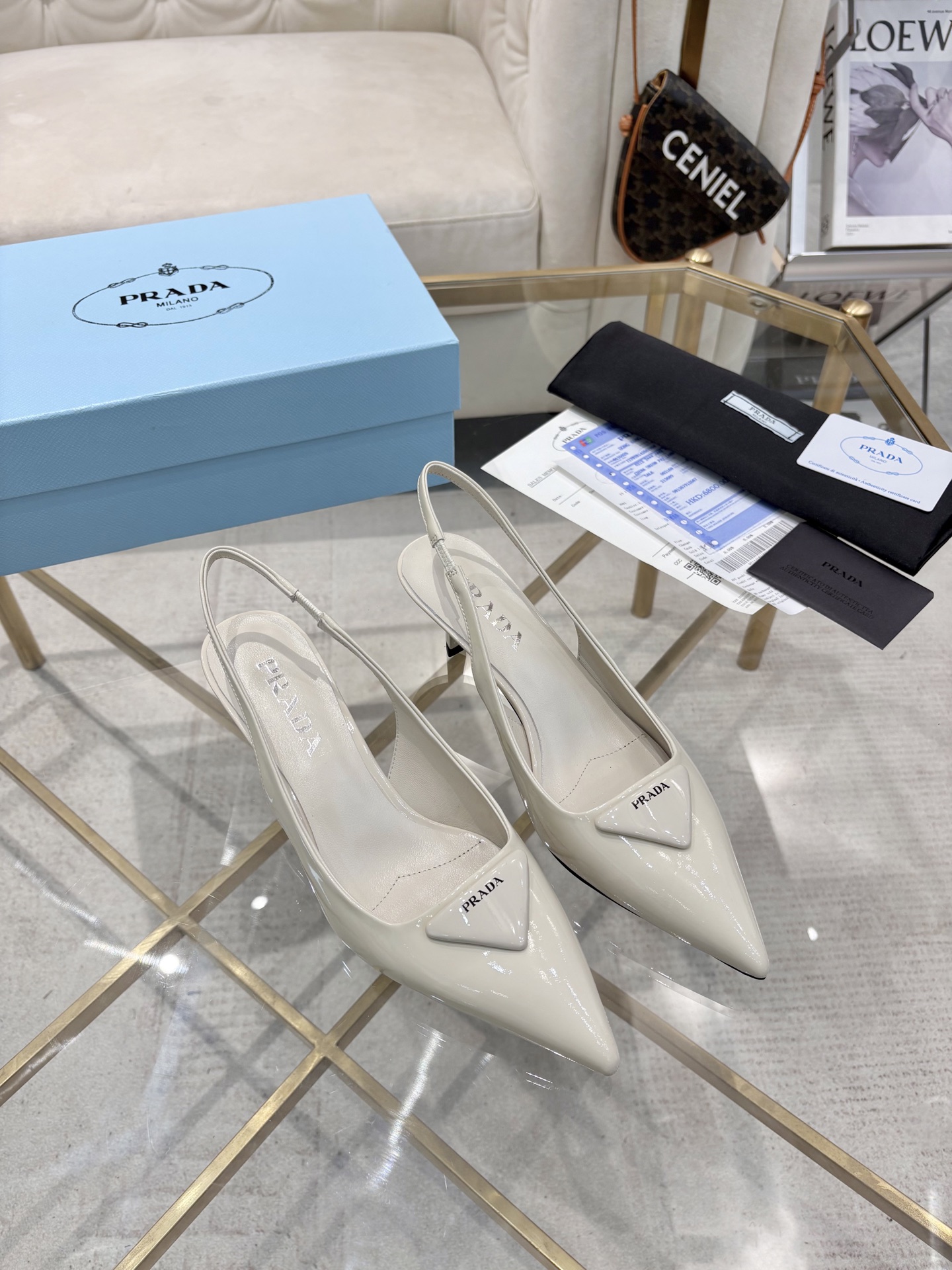 Женские туфли Prada на каблуке