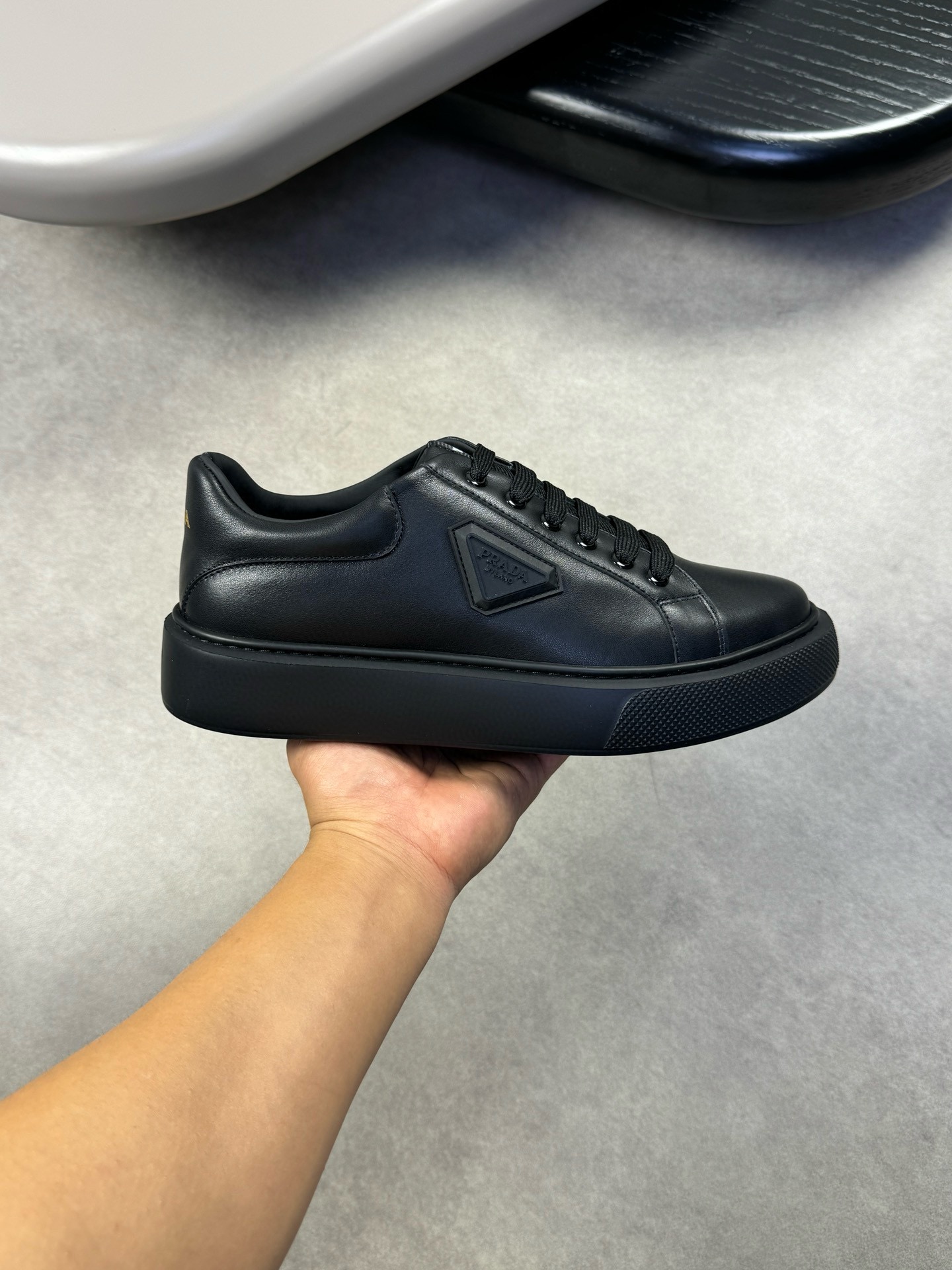 [PRADA] Prada P230 - Calidad de gama alta Original único - Superior: la versión original de cuero de
