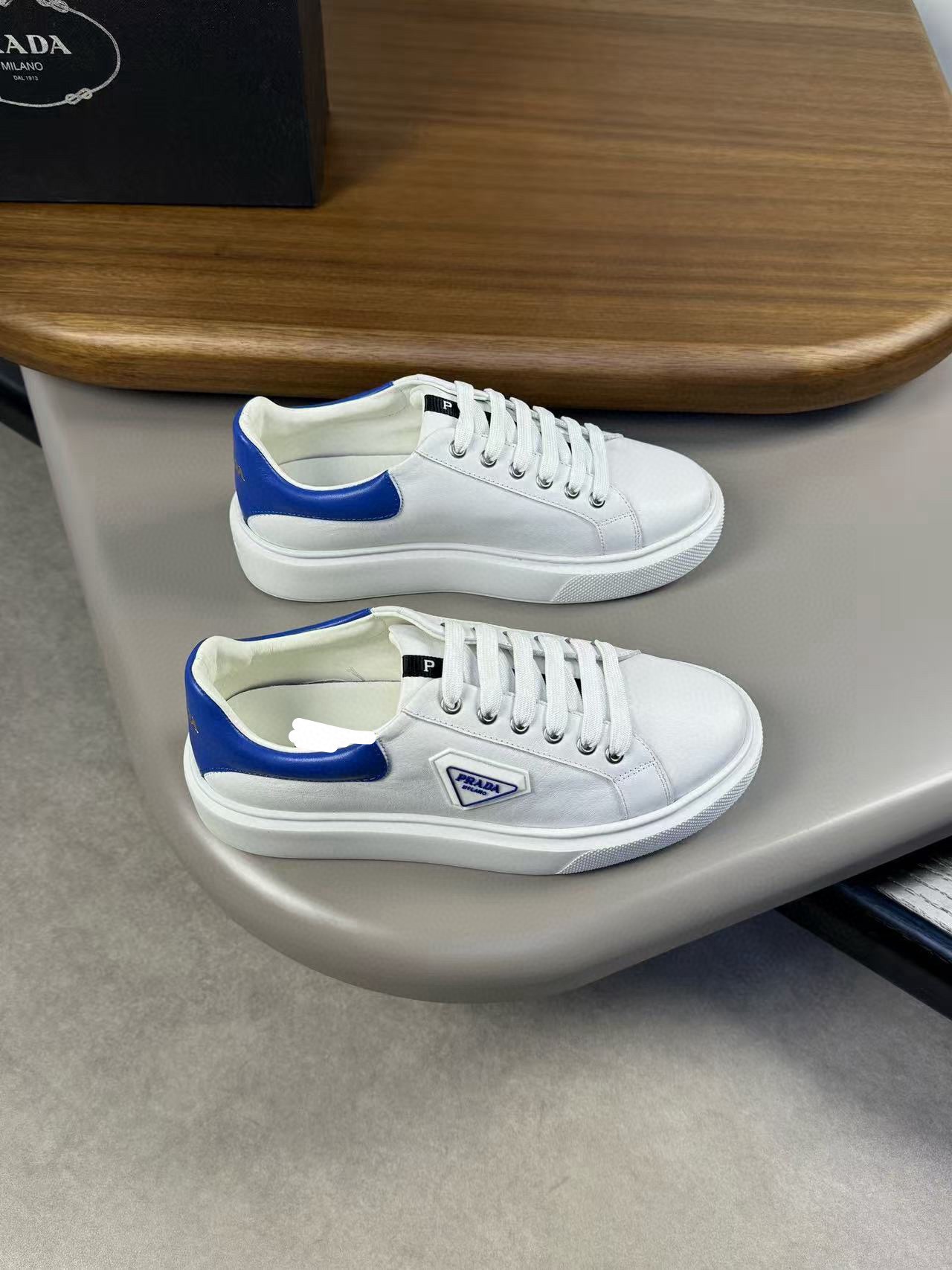 [PRADA] Prada P230 - Calidad de gama alta Original único - Superior: la versión original de cuero de