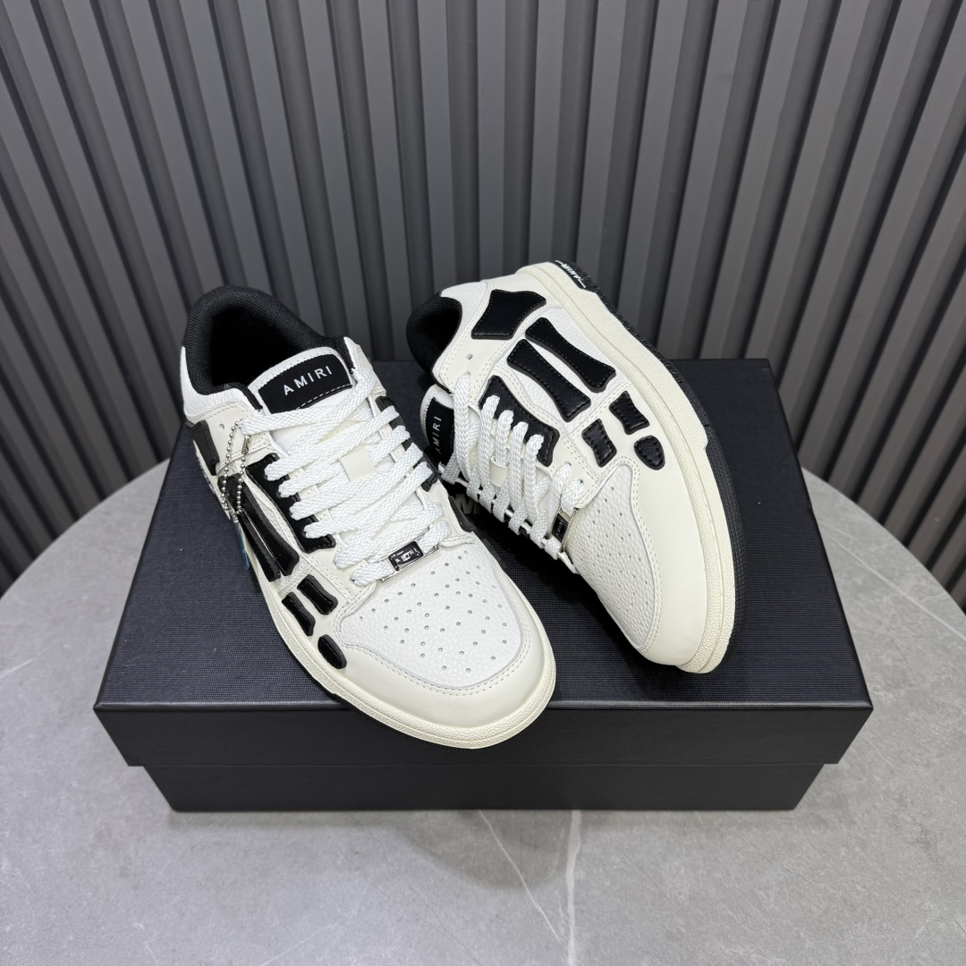Amiri Bone Runner Sneakers: Fashionable Low-Top Sneakers for Men and Women 6 i1731732063 1537 4