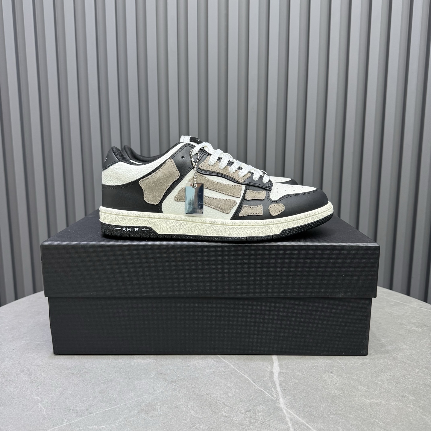 Amiri Bone Runner Sneakers Leather Low Top Casual Shoes For Men and Women 1 Amiri Bone Runner Sneakers Leather Low Top Casual Shoes For Men and Women