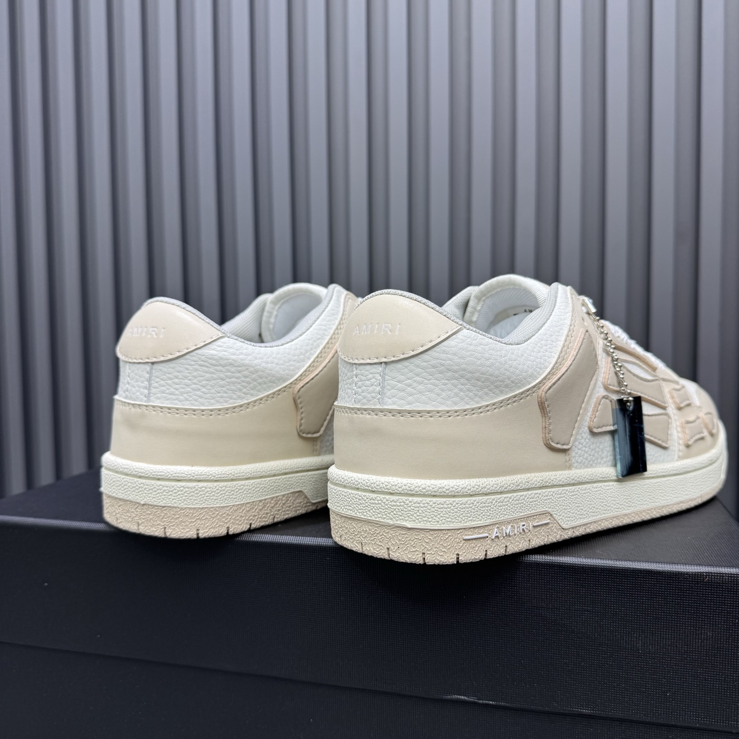 Amiri Bone Runner Sneakers: Fashionable Street Style for Men and Women 7 i1745502238618 5639 0 5