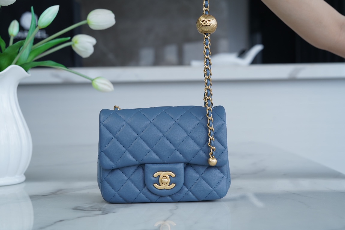 Chanel Belt Bags & Fanny Packs Handbags Crossbody & Shoulder Bags 1:1 Replica
 Blue Underarm