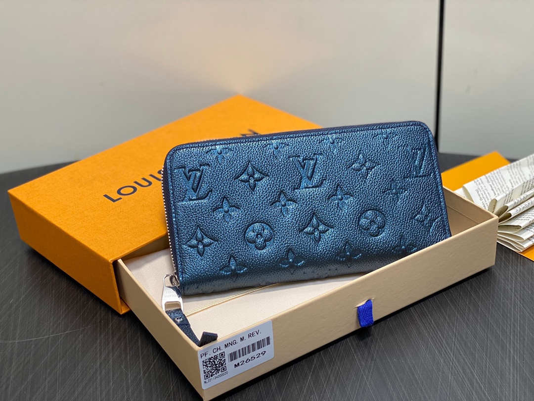 LV Style Blue Leather Wallet Lookbook Reference image 2