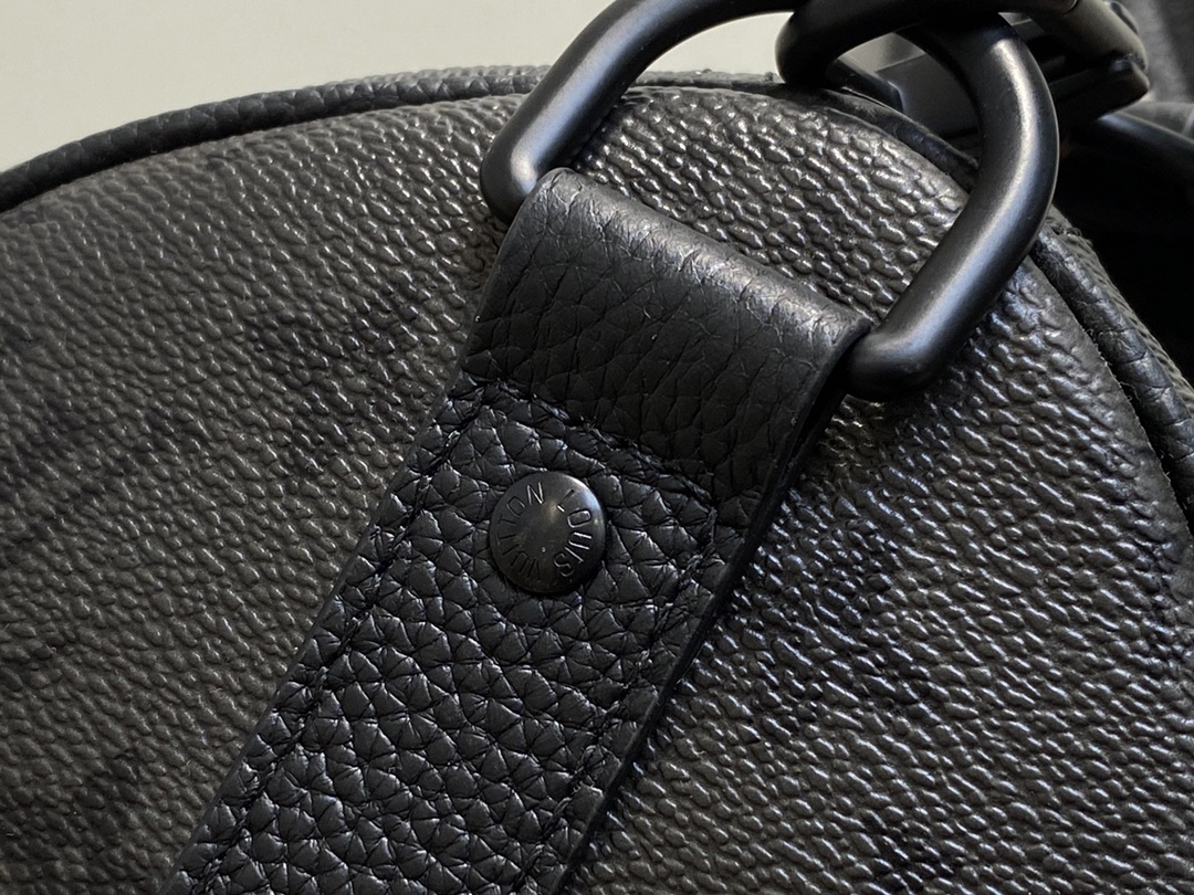 LV Style Black Leather Travel Bag style reference detail image 7 from source 760030