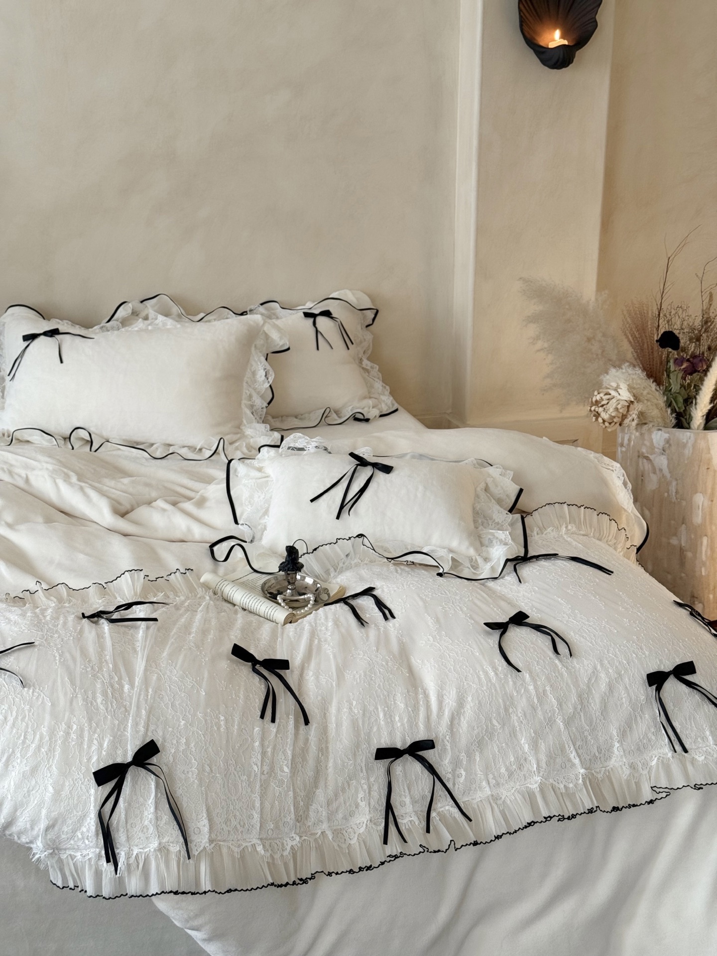 Lace Ruffle Bedding Set with Bows - Milk Velvet Fabric, Soft and Comfortable 17 i1759117130854 3982 0 15