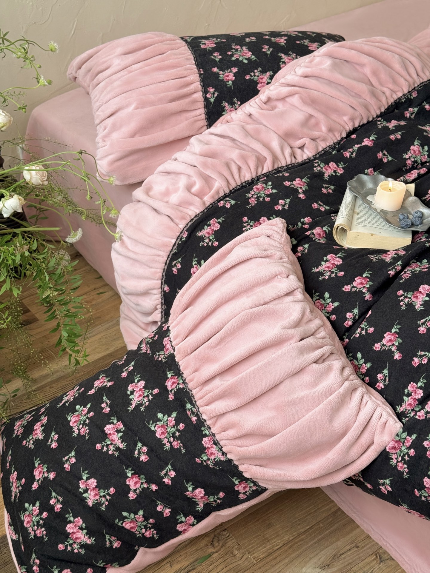 Floral Milk Velvet Bedding Set - Luxury Comfort and Style for Your Bedroom 15 i1760498081640 7222 0 13