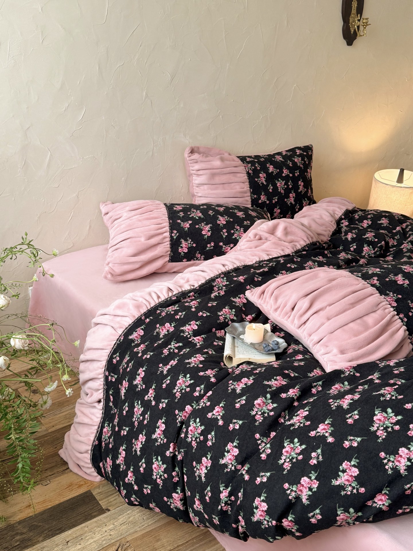 Floral Milk Velvet Bedding Set - Luxury Comfort and Style for Your Bedroom 16 i1760498082072 4452 0 14