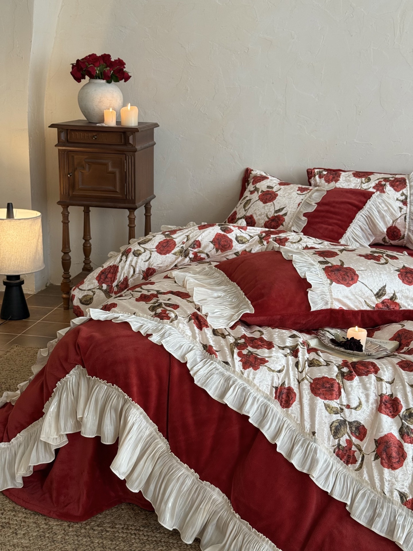 Elegant Rose Print Bedding Set - High-Quality Milk Velvet, Soft and Comfortable 15 i1760498483081 398 0 13