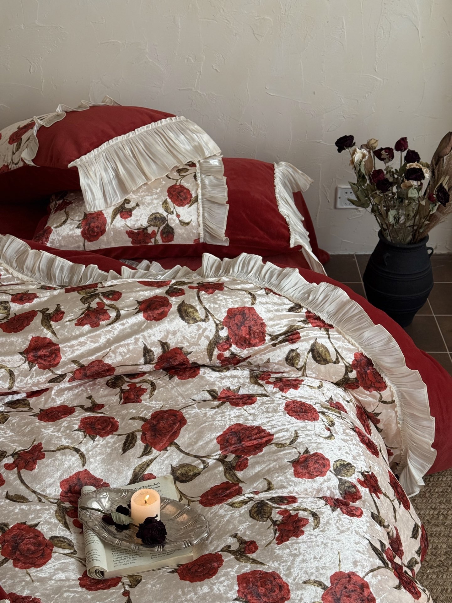 Elegant Rose Print Bedding Set - High-Quality Milk Velvet, Soft and Comfortable 8 i1760498488710 1556 0 6