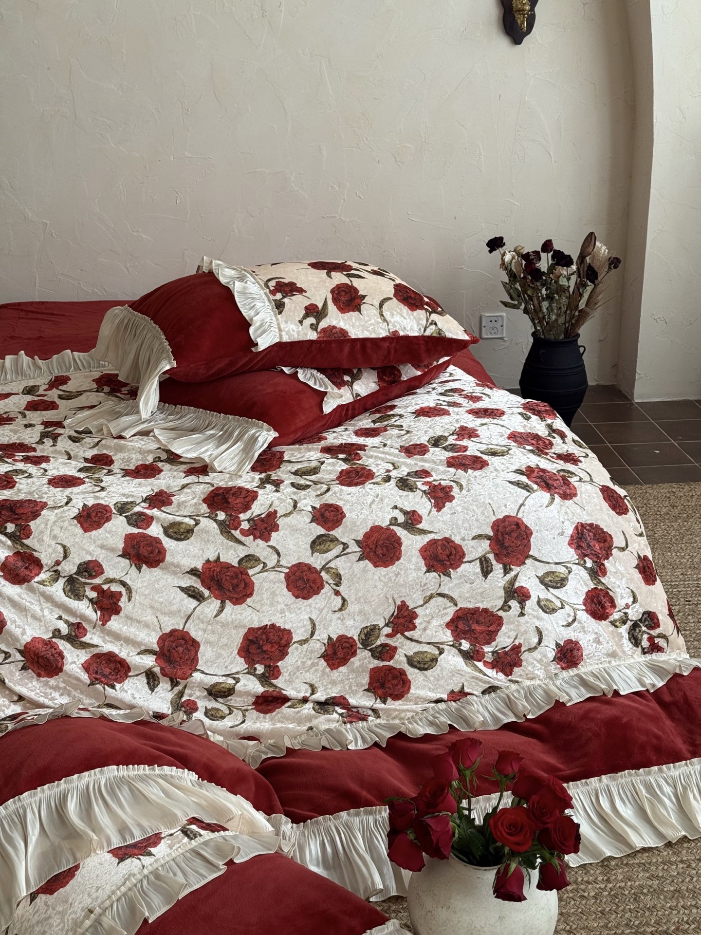 Elegant Rose Print Bedding Set - High-Quality Milk Velvet, Soft and Comfortable 12 i1760498495999 6512 0 10