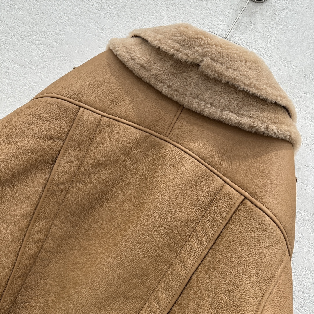 High-end Women’s Clothing with Dustproof Bags: Punk Windmill Autumn/Winter Collection - 图片 9