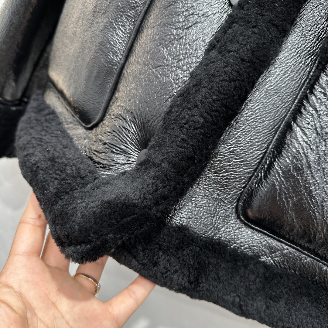 Exclusive Launch: High Quality Moncl*r Coat for Fashionable Young Women - 图片 4