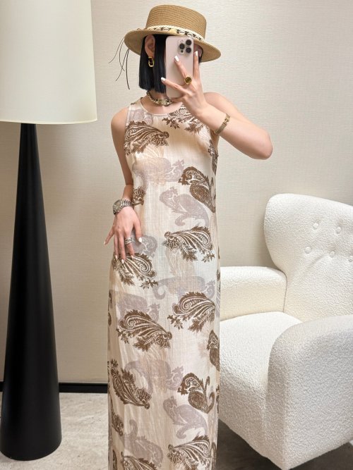 Vintage Paisley Linen Maxi Dress, Sleeveless, Side Slit, Casual & Chic 1 Vintage Paisley Linen Maxi Dress, Sleeveless, Side Slit, Casual & Chic