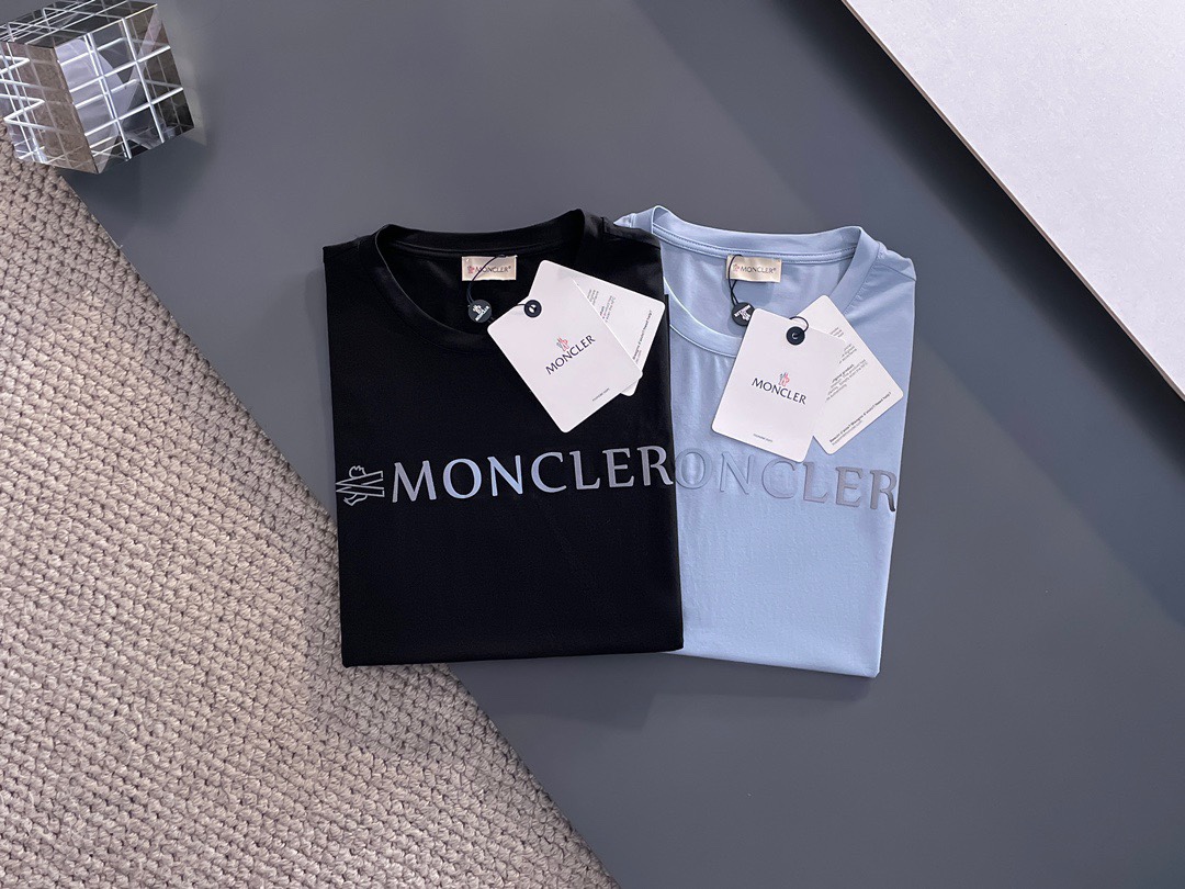 Moncler 2024男士T恤 黑色 浅蓝色 S. M. L. XL. XXL