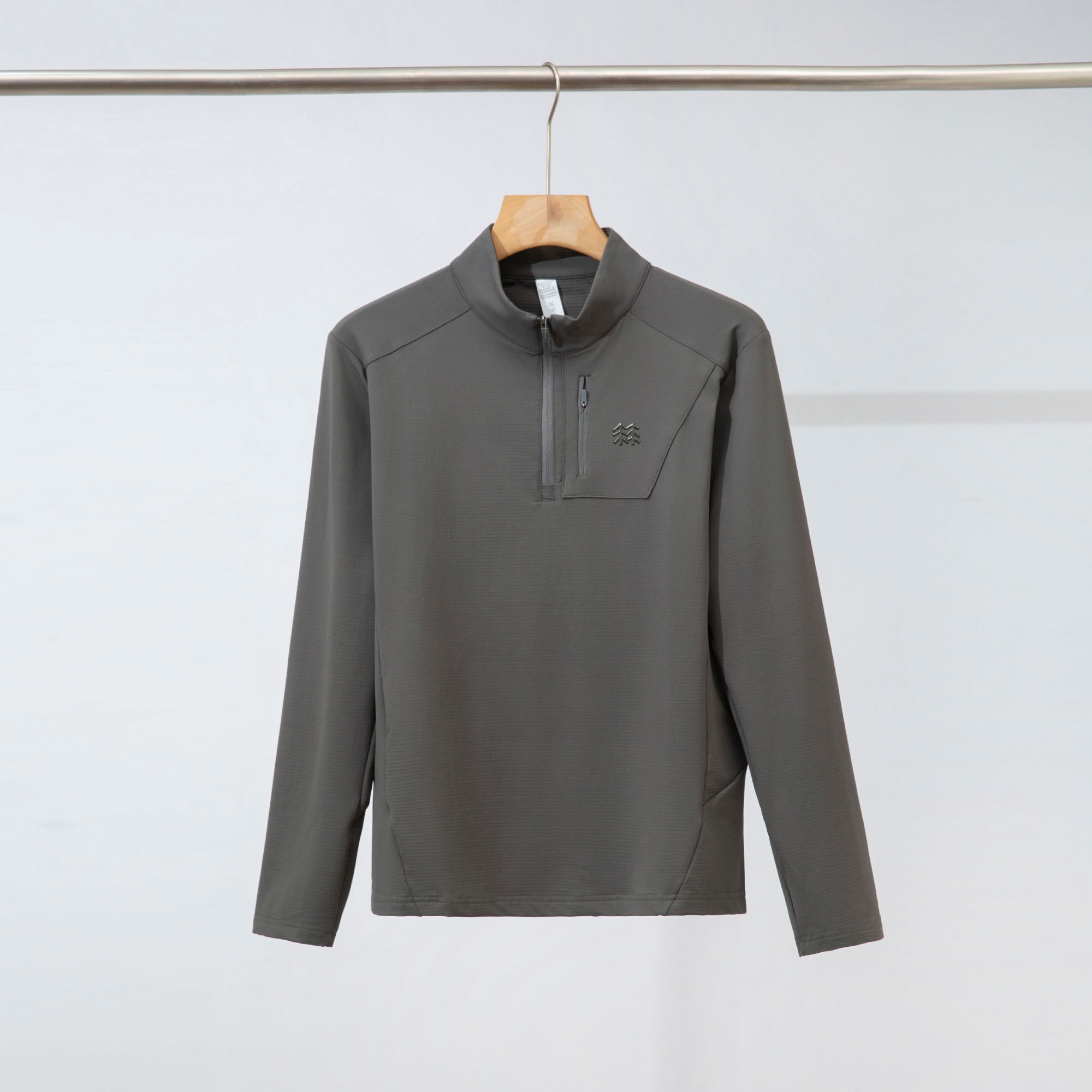 🛒购物价： 💰175
男女同款
秋冬一体绒，半拉链立领户外运动T恤卫衣打底内搭
尺码：S-3XL，
颜色：丁香蓝，冰川白，时尚黑，石碳灰，橄榄绿







