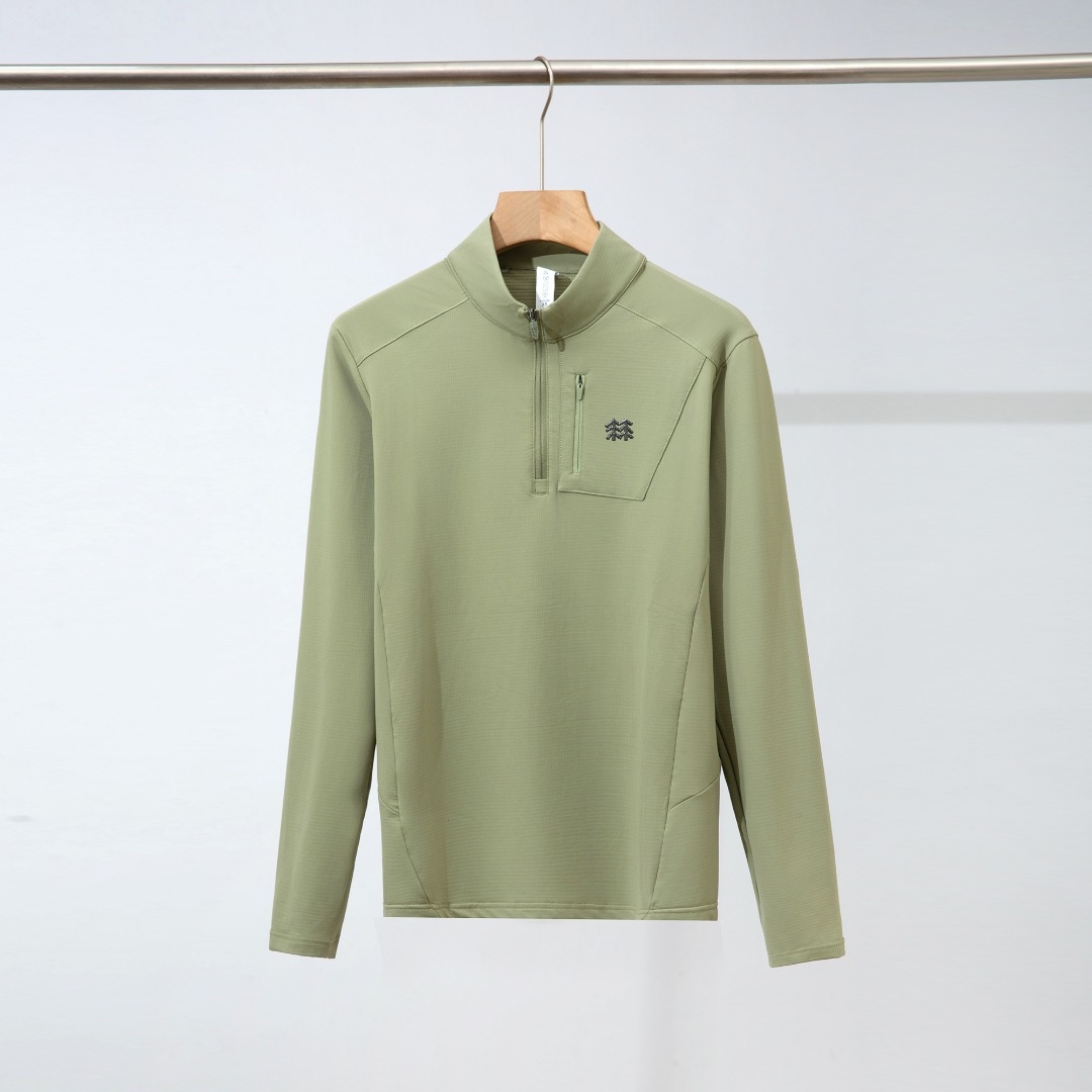 🛒购物价： 💰175
男女同款
秋冬一体绒，半拉链立领户外运动T恤卫衣打底内搭
尺码：S-3XL，
颜色：丁香蓝，冰川白，时尚黑，石碳灰，橄榄绿







