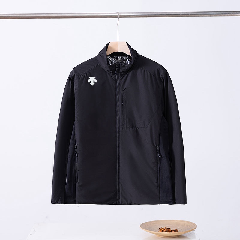 供💰200
NS迪桑特轻量化棉衣
颜色:黑色，白色，绿色，
尺码M-3XL