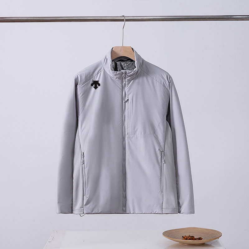 供💰200
NS迪桑特轻量化棉衣
颜色:黑色，白色，绿色，
尺码M-3XL