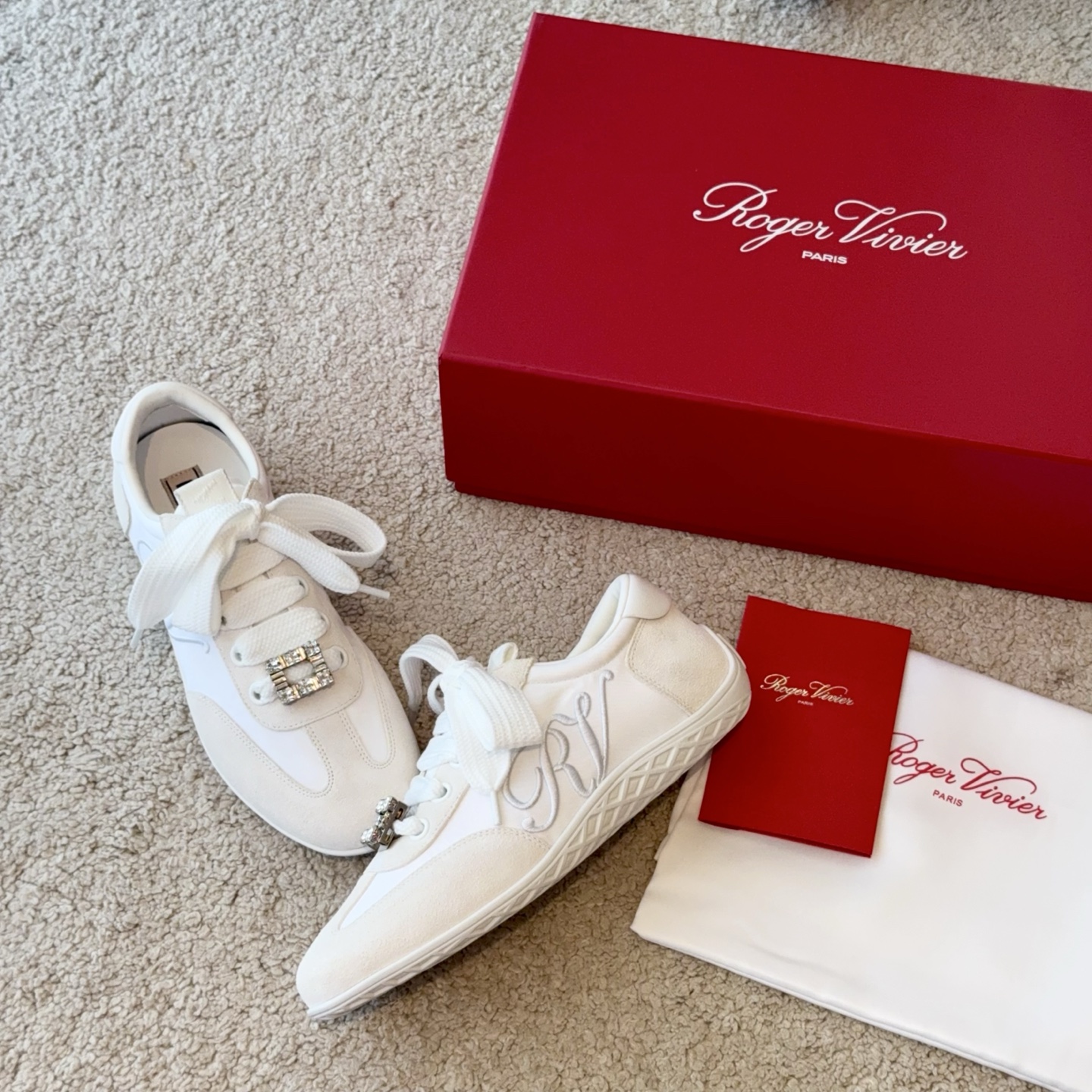 NO:533936,[RV] Fengshen Fashion Product - Deshen Shoes Exaggerates these treasured Deshen Shoes!  The RV adopts a streamlined thin sole design, with the extremely smooth lines of the shoe body, which instantly lengthens the leg proportions. The smaller sisters directly get the golden ratio of 300%!  Lao Qian's casual style is the visual feel material that is light and soft, super easy to wear!  Must take it, imported cattle back-velvet spliced ​​cloth lambskin footbed, round version abrasive tool logo sole wear-resistant and comfortable size35-39 (40 custom made without return or exchange), casual shoes/sports shoes, sneakers, sheepskin, gold19860909【RV】封神时尚单品-德训鞋 夸爆这双宝藏德训鞋！RV采用流线型薄底设计,鞋身线条流畅到极致,穿上瞬间拉长腿部比例,小个子姐妹直接get三七分黄金比例！老钱休闲风即视感材质轻盈柔软超级好穿！必须拿下 鞋面进口牛反绒拼接布面小羊皮垫脚 圆版磨具Logo底耐磨舒适 size35-39（40定做不退换）,休闲鞋/运动鞋,sneakers,sheepskin,gold,Women's Shoes