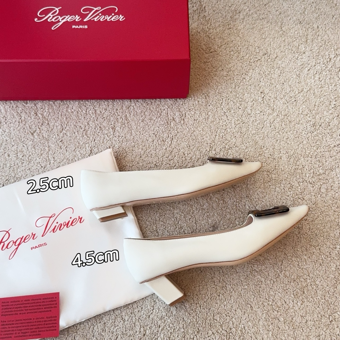 Roger Vivier RV Belle Vivier玳瑁扣牛皮系列