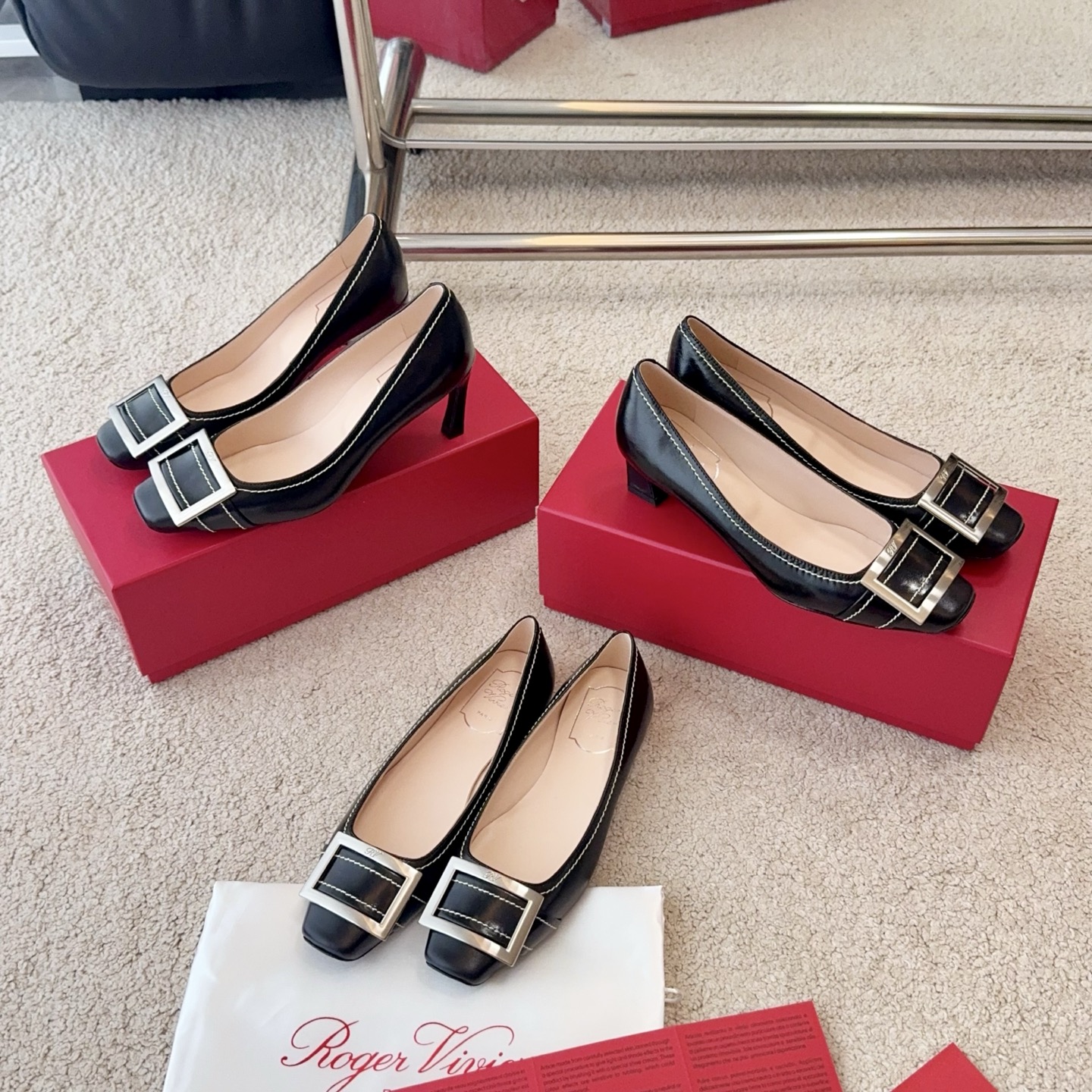 Roger Vivier RV早春新品缝线Trompette系列