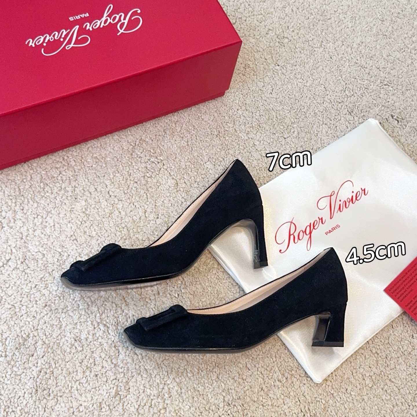 Roger Vivier RV新品绒面Trompette细高跟鞋