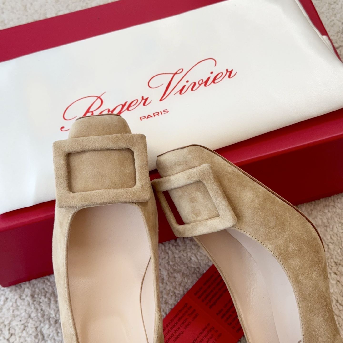 Roger Vivier RV新品绒面Trompette细高跟鞋