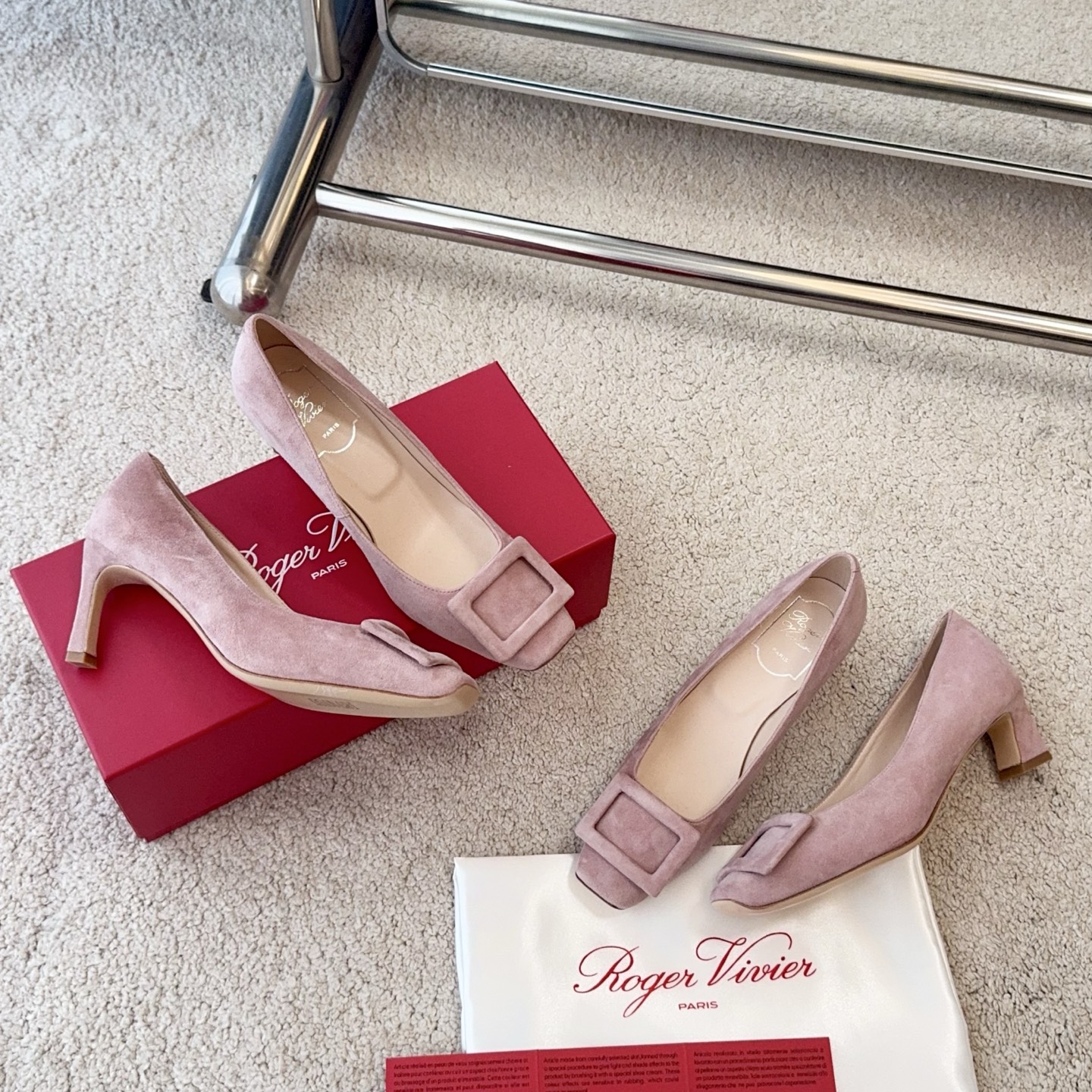 Roger Vivier RV新品绒面Trompette细高跟鞋