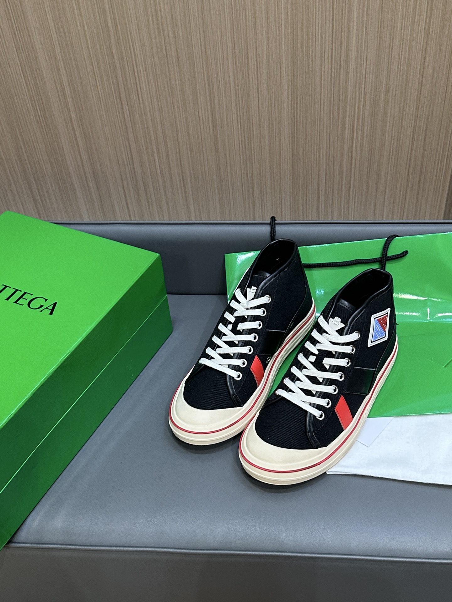 [Bottega Veneta Men