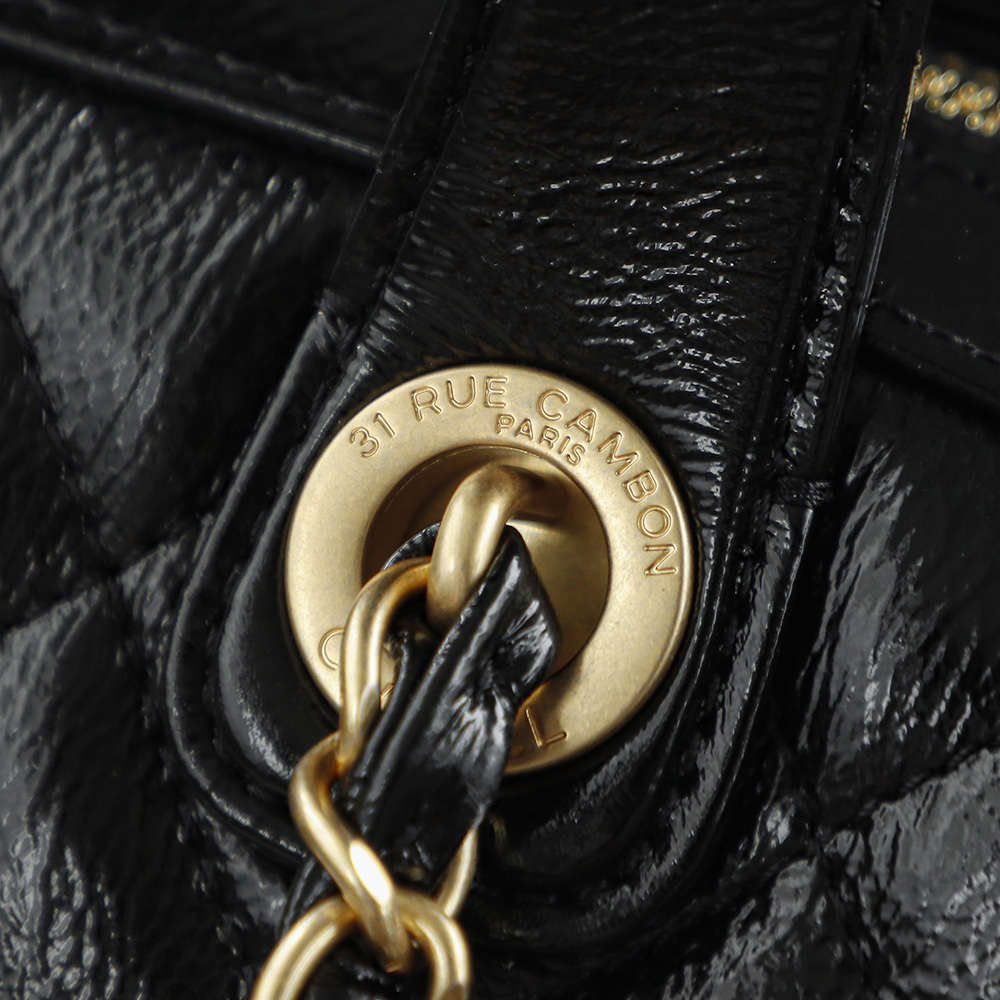 25A走秀款 皺漆牛皮保齡球小號鑒定版👜C-2180
一包一碼 支持全球鑒定查驗身份證原廠專G
Bonaudo皮料過關清單資料可査詢