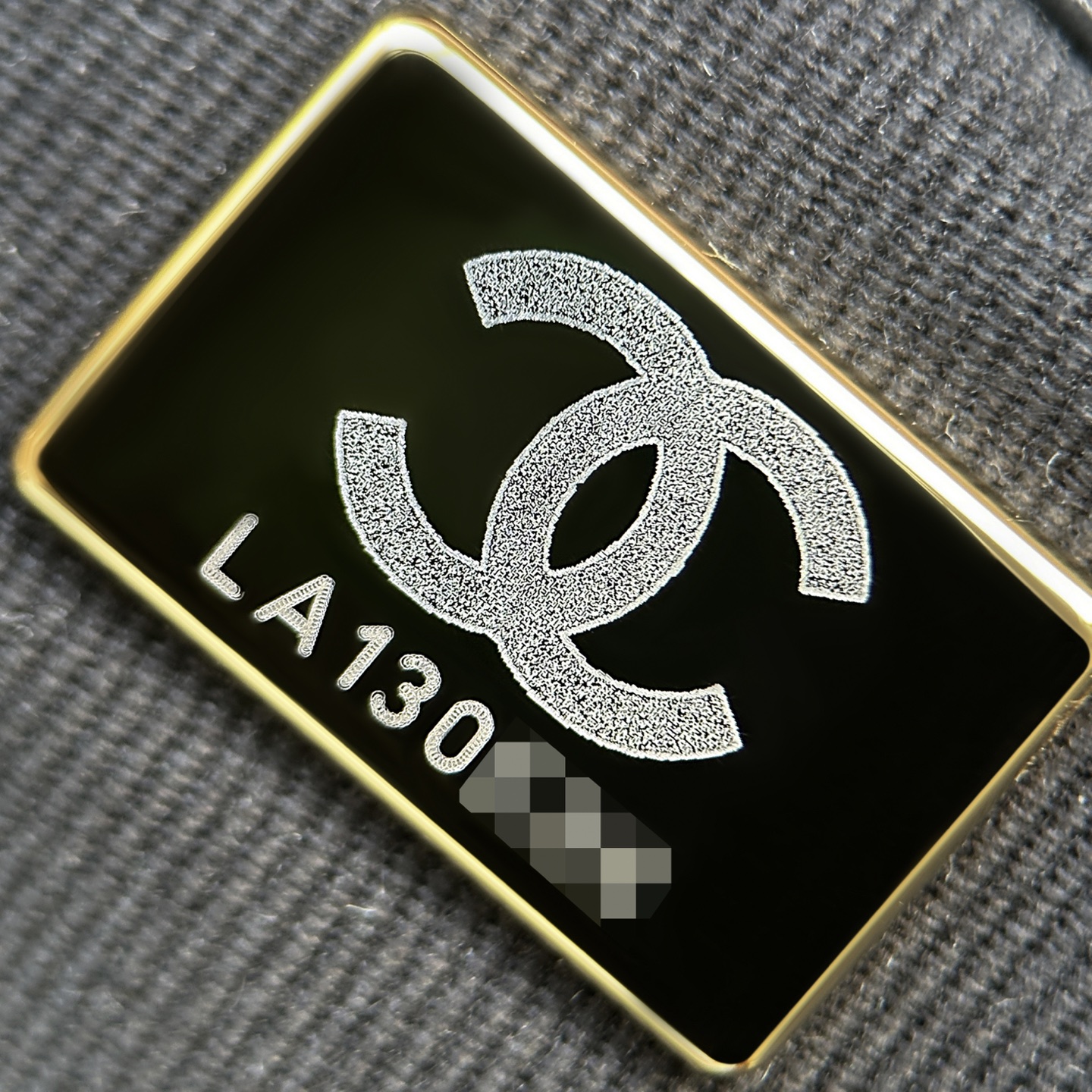 25A手工坊 hobo小號麂皮包鑒定版👜C-2380
特別說明：此顏色不可查碼，介意勿入！
DELICONICA皮料過關清單資料可査詢