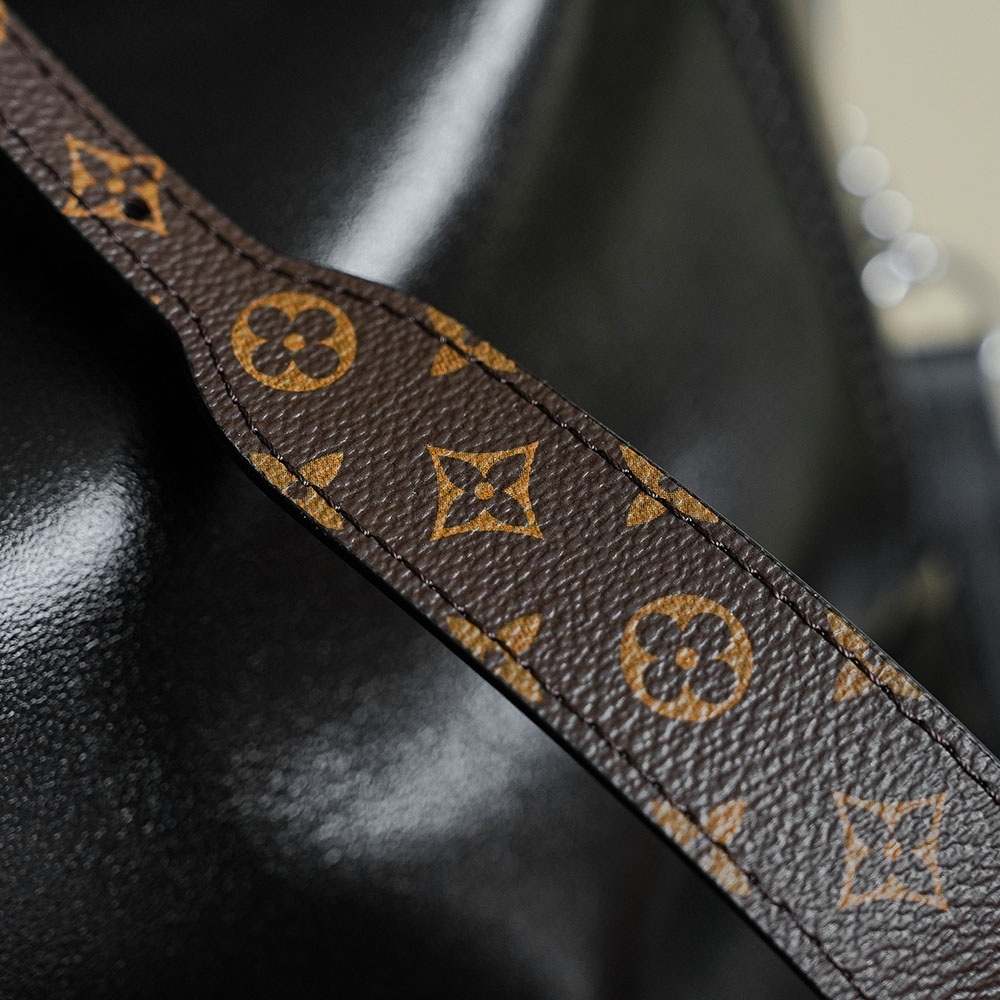 𝐎𝐅𝐅 𝐃𝐔𝐓𝐘 𝐕𝐈𝐁𝐄中号芯片菱形跳动码新版系列 #𝐌𝟐𝟓𝟓𝟒𝟓/PJ1280
毫米级工艺
藏着看不见的匠心