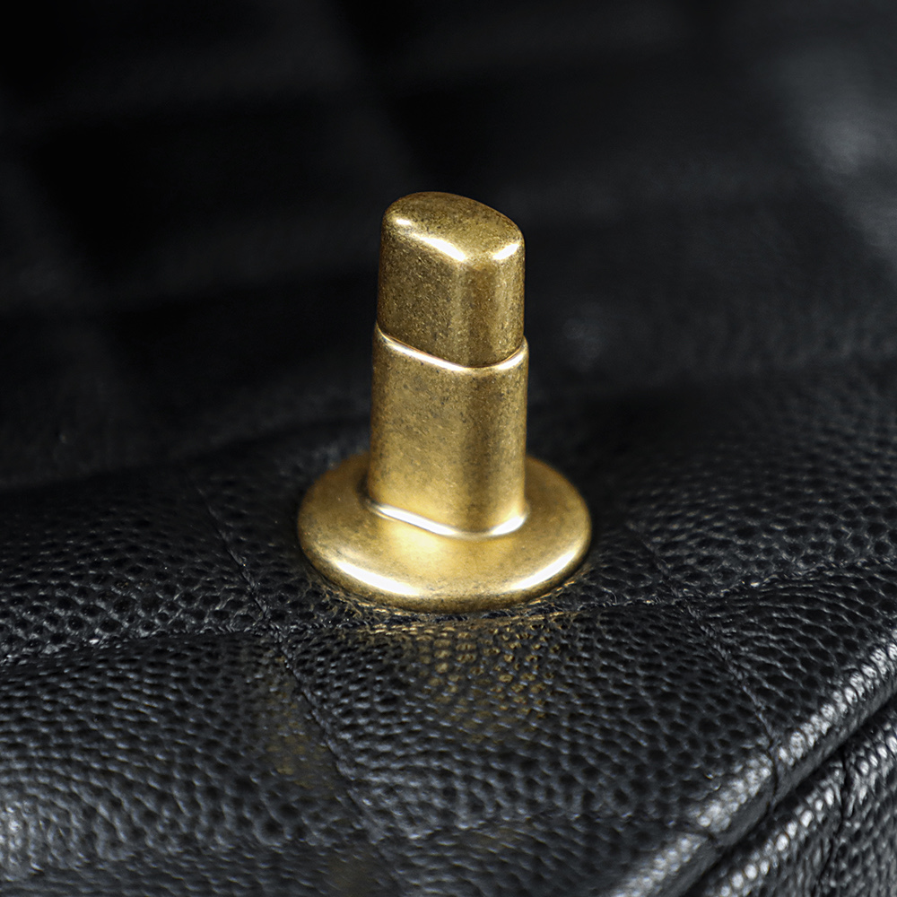 25B 手柄CF MINI小號鑒定版👜C-1780
一包一碼 支持全球鑒定查驗身份證原廠專G
Hass皮料過關清單資料可査詢