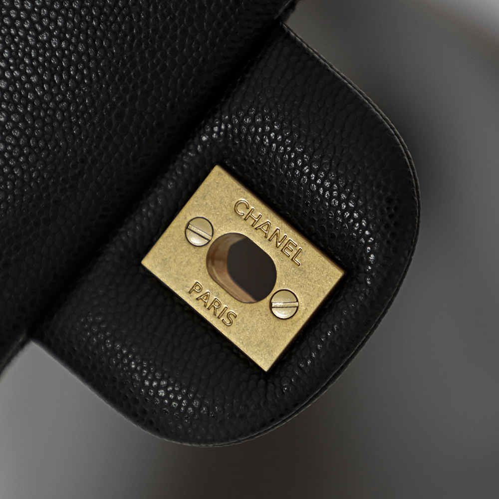 25B 穿皮手柄CF MINI大號鑒定版👜C-1880
一包一碼 支持全球鑒定查驗身份證原廠專G
Hass皮料過關清單資料可査詢