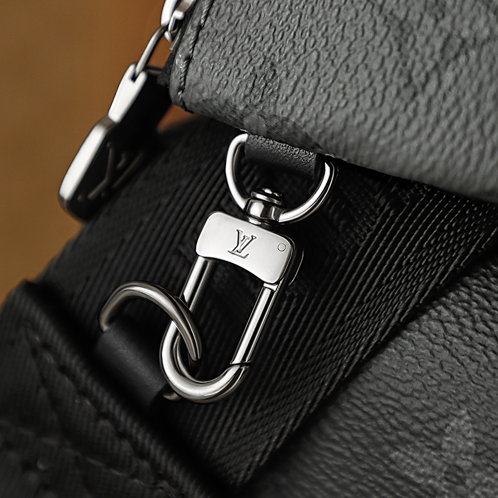 Trio郵差包 M69443
晶片碼可査詢 AS渠道版👜A-115