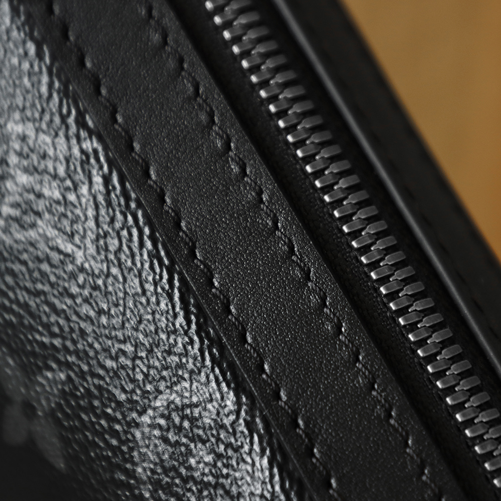 Trio郵差包 M69443
晶片碼可査詢 AS渠道版👜A-115