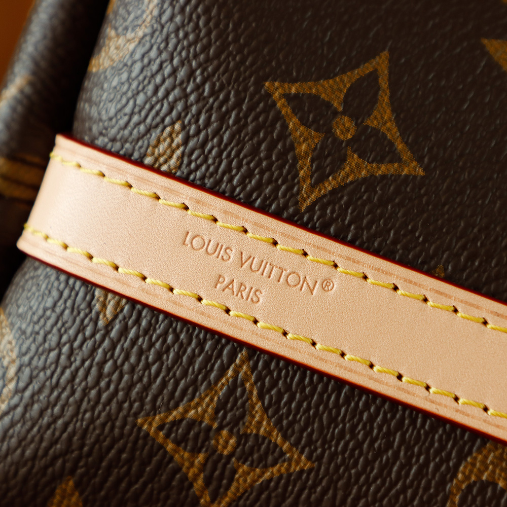 MULTIPASS 手袋 M27825
晶片碼可査詢 AS渠道版👜A-105