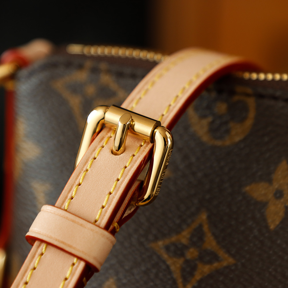 MULTIPASS 手袋 M27825
晶片碼可査詢 AS渠道版👜A-105