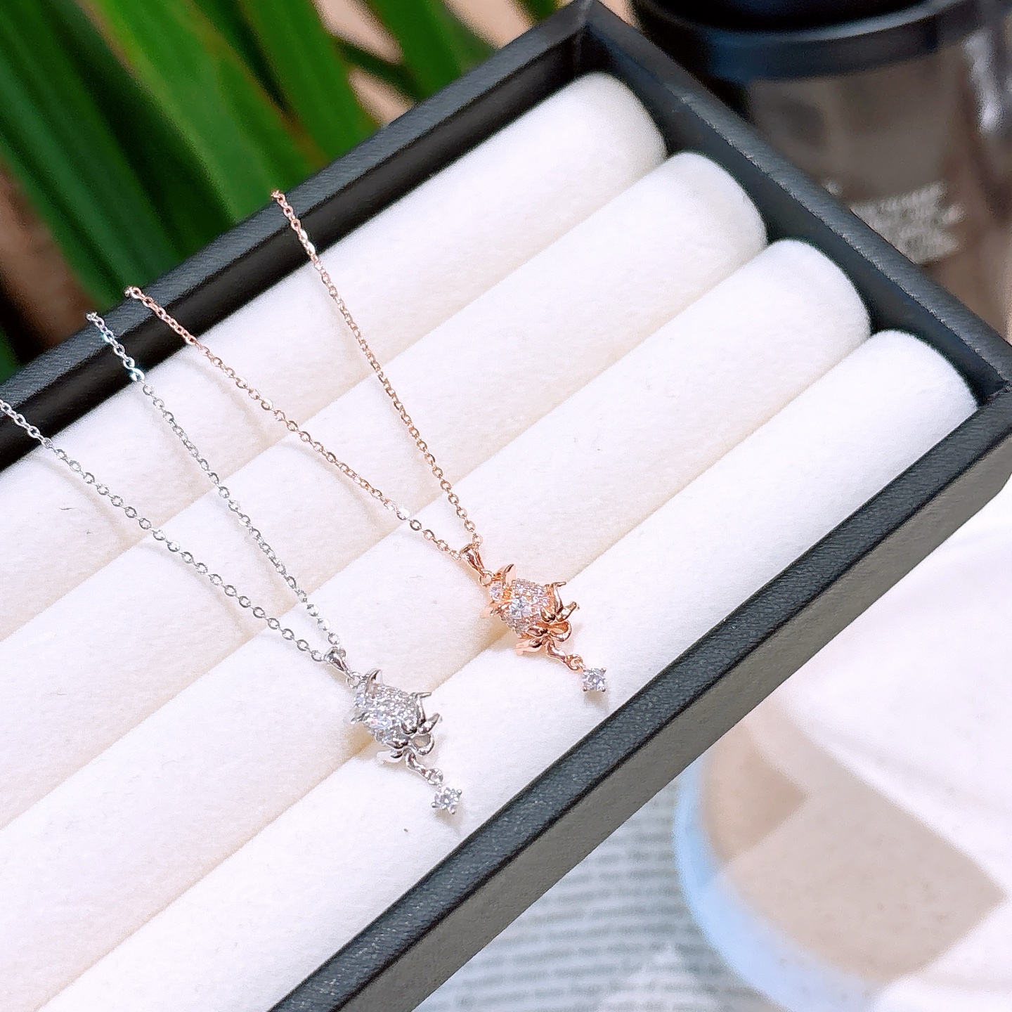 High Polish Silver Necklace Elegant Teacher's Day Gold